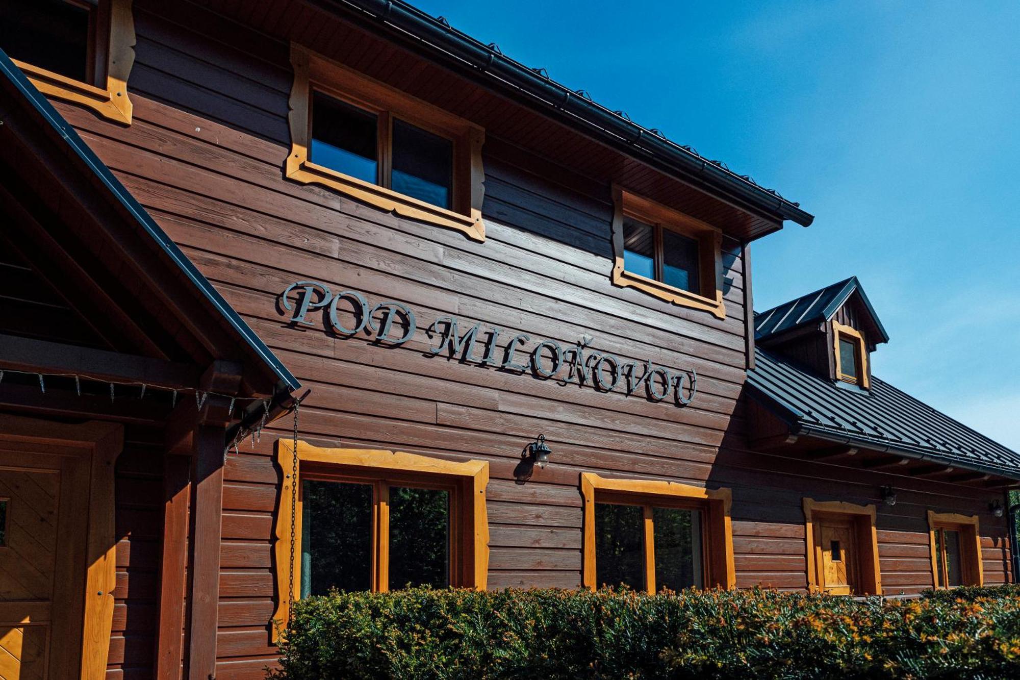 Apartamento Pod Milonovou Velké Karlovice Exterior foto